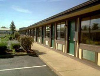 Xenia Country Inn Exterior photo